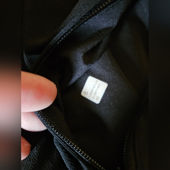 Lululemon Joggers - Picture 4 of 7